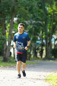 BIB: 0964
                            <button type="button" onclick="openModal(5132156)" class="btn btn-primary btn-sm float-right btn-popup" data-toggle="modal" data-target=".modal-high-quality">
                        <i class="fas fa-shopping-cart"></i> Add to Cart
                    </button>
                                            <button type="button" onclick="isThisMe(5132156, true)" class="btn btn-success btn-sm float-right btn-popup btn-isme hidden" data-toggle="tooltip" data-placement="bottom" title="นี่คือรูปของคุณใช่ไหม คลิกที่นี่เพื่อเอาเข้าอัลบั้ม">
                        <i class="fas fa-plus"></i> Add to album
                    </button>
                    <button type="button" onclick="isThisMe(5132156, false)" class="btn btn-warning btn-sm float-right btn-popup btn-isnotme hidden">
                        <i class="fas fa-ban"></i> Remove from album
                    </button>